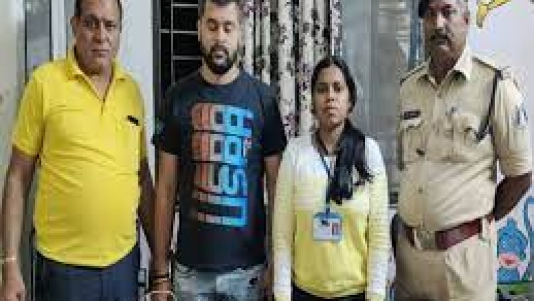 पुलिस चेकिंग के दौरान पकड़ा....दुर्ग के व्यापारी के बैग से मिला रकम....रायपुर में SUV से साढ़े 33 लाख कैश जब्त....