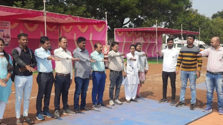जिले में हर जगह मतदाता जागरूकता कार्यक्रम "एक व्यक्ति एक वृक्ष एक वोट" के साथ आजीवन मतदान किए जाने की ली गयी प्रतिज्ञा.....