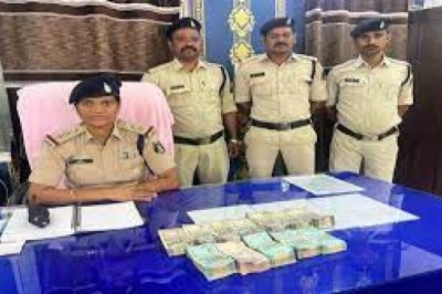 चेकिंग के दौरान पुलिस को मिली कामयाबी....15 लाख कैश और 1 किलो चांदी जब्त....