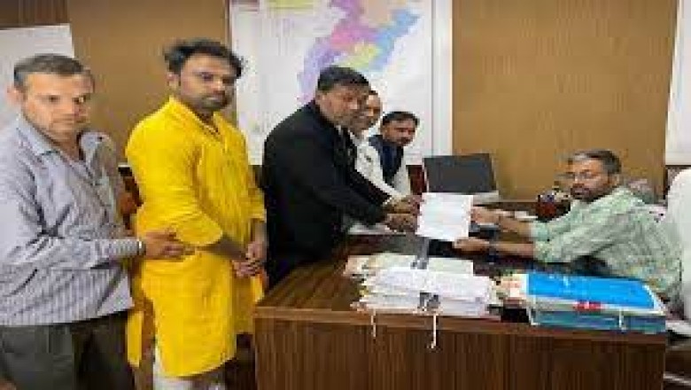 SDM पर कैंडिडेट के साथ पक्षपातपूर्ण व्यवहार करने का आरोप....कांग्रेस से प्रभावित बताकर हटाने की रखी मांग.....