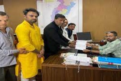 SDM पर कैंडिडेट के साथ पक्षपातपूर्ण व्यवहार करने का आरोप....कांग्रेस से प्रभावित बताकर हटाने की रखी मांग.....