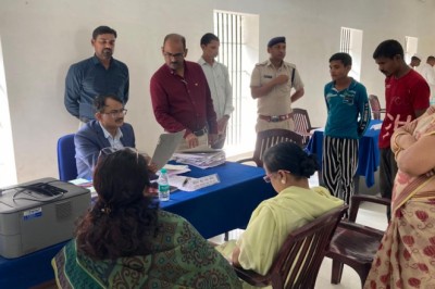 केन्द्रीय जेल दुर्ग में वर्ष 2023 के द्वितीय राज्य स्तरीय वृहद जेल लोक अदालत का आयोजन....