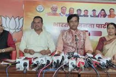 दूसरे चरण के प्रचार में छत्तीसगढ़ पहुंचे.....भाजपा सांसद रवि किशन....कांग्रेस सरकार पर जमकर हमला बोला....कहा -3 दिसंबर को छत्तीसगढ़ में बनेगी भाजपा की सरकार....