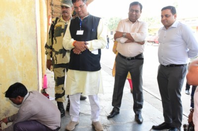 विधानसभा निर्वाचन 2023.....स्ट्रांग रूम किया गया सील....स्ट्रांग रूम की कड़ी सुरक्षा के लिए सुरक्षा बल तैनात....3 दिसम्बर को होगी मतगणना.....