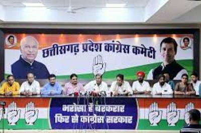 चुनाव और योजना पर सियासत....कांग्रेस ने महतारी वंदन योजना पर उठाया सवाल.....