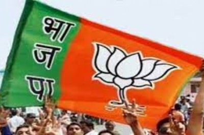 BJP ने बागियों पर की कार्रवाई:  BJP प्रत्याशी के खिलाफ चुनाव लड़ने पर 2 पदाधिकारी निष्कासित.....