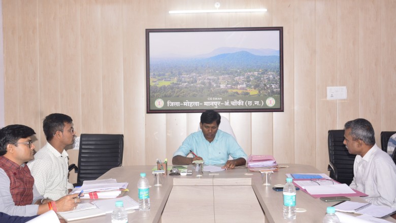 सितागांव में बन रहे सब स्टेशन की जानकारी लेते हुए ठेकेदार को पेनल्टी/ब्लैकलिस्ट करने को कहा
