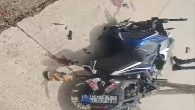 सोमवार की रात हुई दो बाइक के बीच  टकराव , एक महिला समित तीन लोग घायल