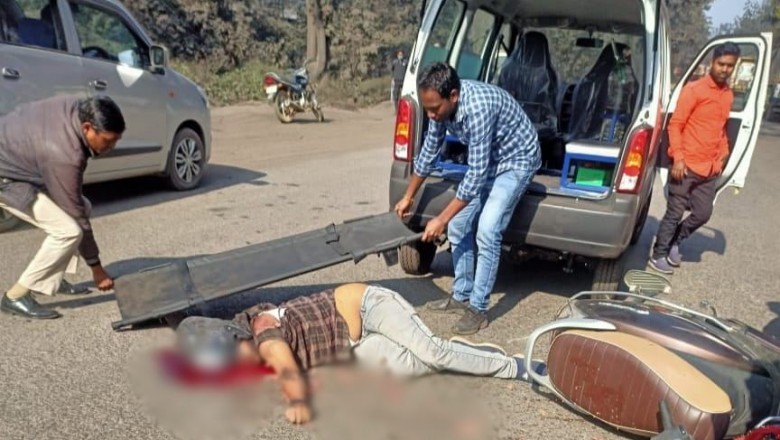 तेज रफ्तार ट्रेलर ने मोपेड सवार युवक को रौंदा,हादसे में युवक की मौके पर ही मौत