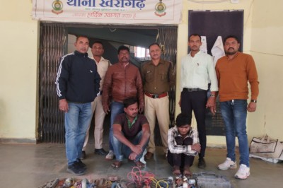 पुलिस अधीक्षक सुश्री0 अंकिता शर्मा के निर्देशन में गठित टीम की तुरंत  कार्यवाही , दो शातिर चोर को 12 घंटे के भीतर खैरागढ़  पुलिस ने किया गया गिरफ्तार