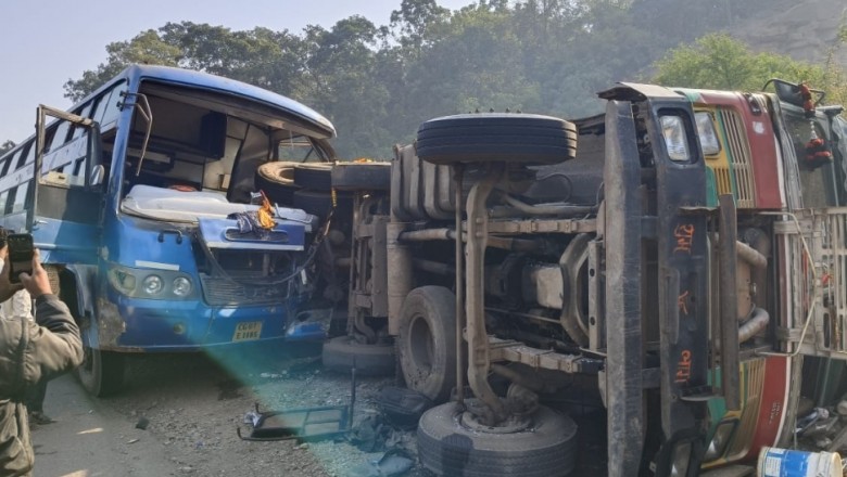 छत्तीसगढ़ के चारामा घाट में हुआ भीषण हादसा :12 लोग घायल , 3  लोगों ने मौका पर ही दम तोड़ा