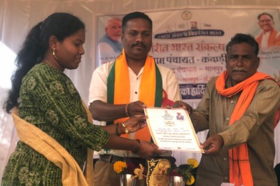 जिले के 8 ग्राम पंचायतों में किया गया विकसित भारत संकल्प यात्रा शिविर का आयोजन