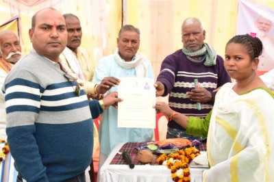 विकसित भारत संकल्प यात्रा पहुंची ग्राम नवागांव