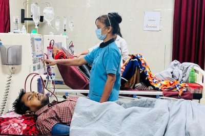 जिला अस्पताल में निःशुल्क डायलिसिस सेवा से हर महीने लगभग 400 नागरिक हो रहे लाभांवित