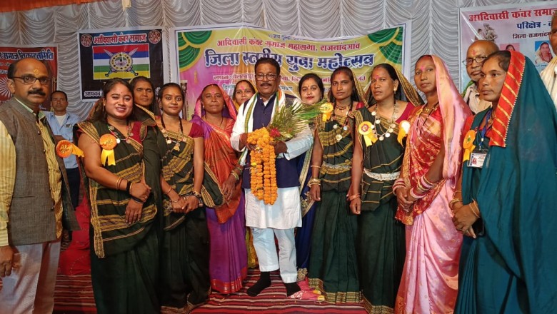 खुज्जी विधायक भोलाराम साहू आदिवासी कंवर समाज महोत्सव मे शामिल हुए