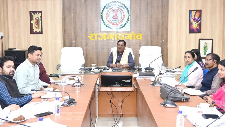 नामांतरण एवं बटवारा के प्रकरणों के निराकरण के लिए पटवारी पर रखें नियंत्रण - कलेक्टर
