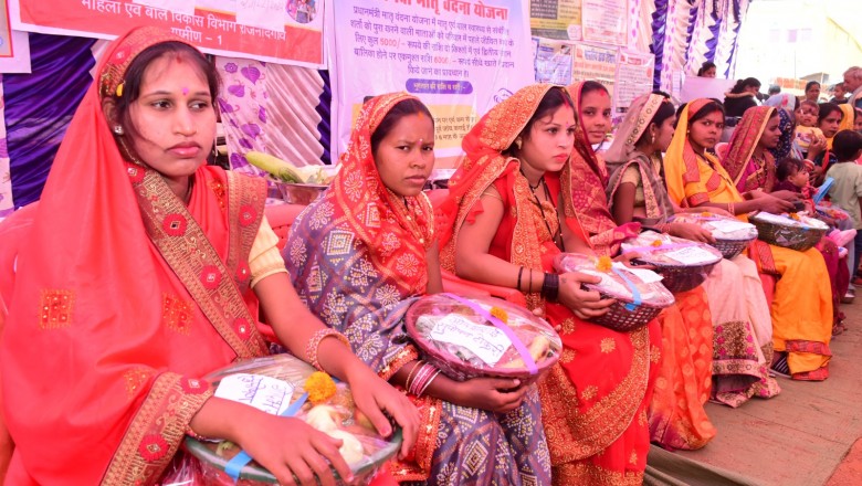 विकसित भारत संकल्प यात्रा अंतर्गत मोबाईल वैन पहुंची ग्राम सांकरा