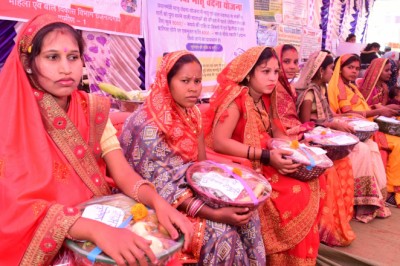 विकसित भारत संकल्प यात्रा अंतर्गत मोबाईल वैन पहुंची ग्राम सांकरा