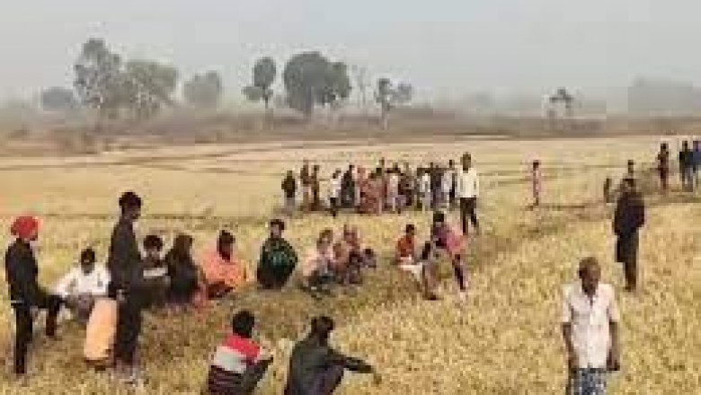 सूरजपुर में शव मिलने से सनसनी ; खेत में मिला युवक की लाश
