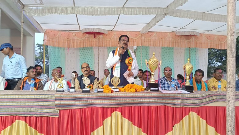 खुज्जी विधायक भोलाराम साहू पहुंचे क्रिकेट के समापन में घुपसाल
