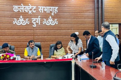 जिला प्रशासन और इंडसटॉवर कम्पनी लिमिटेड के मध्य हुआ एमओयू  - शासकीय औद्योगिक प्रशिक्षण केन्द्र के चार विद्यार्थियों को मिला रोजगार