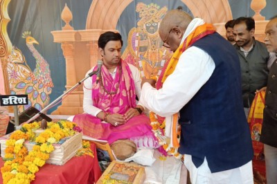 आतरगांव में आयोजित श्रीमद्भागवत कथा श्रवण करने पहुंचे  विधायक
