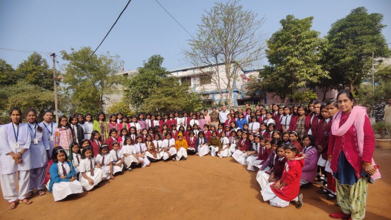 आवासीय व्यवस्था सहित अन्य सुविधाओं का निरीक्षण करते हुए आवश्यक व्यवस्थाएं सुनिश्चित करने के दिए निर्देश