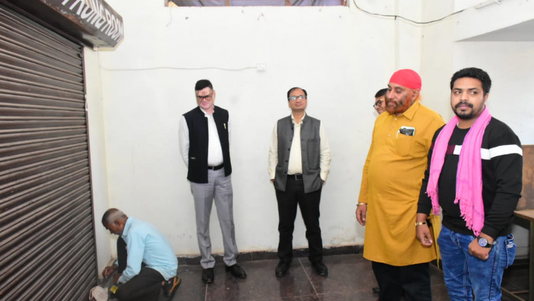 कलेक्टर ने स्ट्रांग रूम का किया निरीक्षण, दिए आवश्यक निर्देश