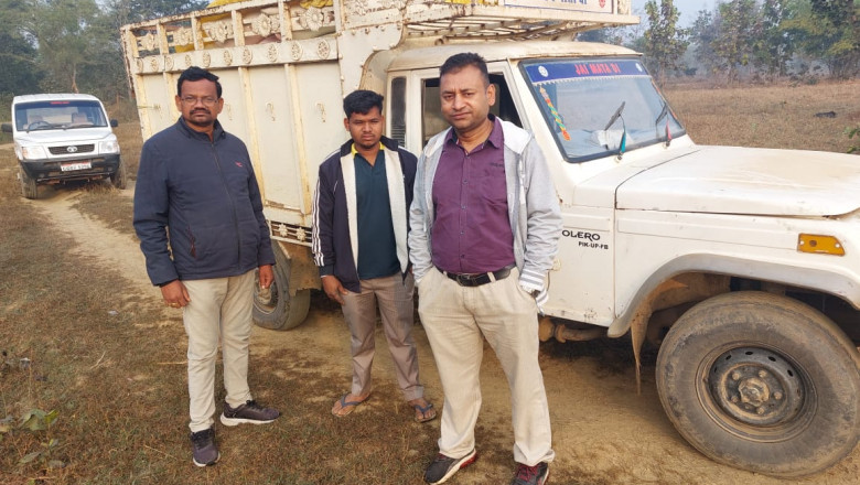 अवैध धान परिवहन व भंडारण पर प्रशासन सख्त कलेक्टर  अग्रवाल के निर्देश पर अवैध धान परिवहन व भंडारण की जा रही है लगातार कार्यवाही