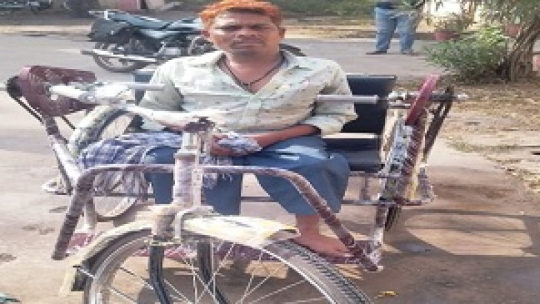 जनदर्शन के आवेदन में हुई त्वरित कार्यवाही कुम्हारी निवासी दिव्यांग को मिला ट्रायसायकल