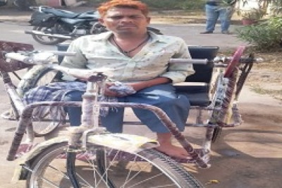 जनदर्शन के आवेदन में हुई त्वरित कार्यवाही कुम्हारी निवासी दिव्यांग को मिला ट्रायसायकल