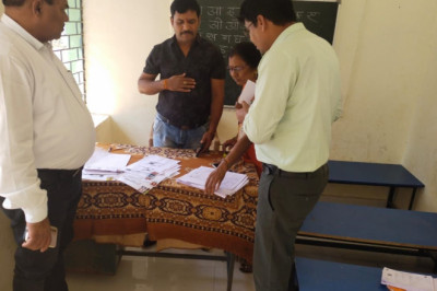 संभाग के उपायुक्त ने मतदाता सूची के संक्षिप्त पुनरीक्षण कार्य निरीक्षण किया