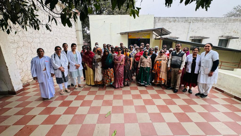 एक दिवस में जिला चिकित्सालय दुर्ग में सर्वाधिक आँख के आपरेशन संपादित