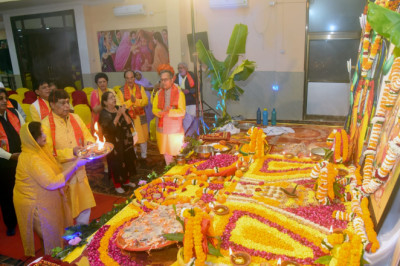 पंजाबी समाज ने रामलला पूजन के साथ मनाई लोहड़ी