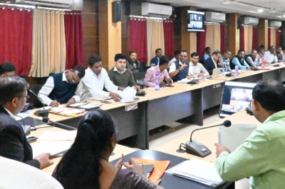 तकनीकी कारणों से किसानों के खाते में बोनस की राशि नहीं मिलने की जांच के लिए 26 जनवरी तक करे खाता सत्यापन  - कलेक्टर श्री अग्रवाल