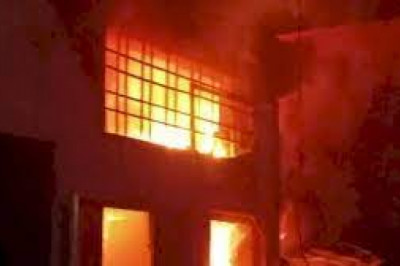 यूनिवर्सिटी में ब्लास्ट, थर्रा उठा इलाका