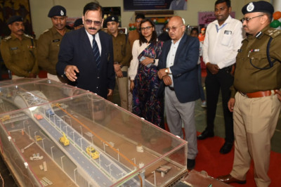 दो पहिया वाहन चालक हेलमेट का उपयोग करें और चार पहिया वाहन   चालक सीट बेल्ट अवश्य लगाएं -न्यायमूर्ति  अभय मनोहर सप्रे