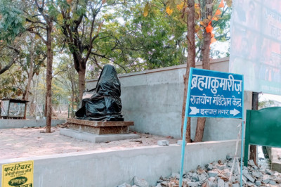 इस्पात नगर रिसाली में कर्मा चौक का काम अधूरा