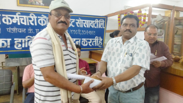 भिलाई : बीएसपी सोसाइटी सेक्टर-6 ने रिटायर कर्मियों को दी ससम्मान विदाई
