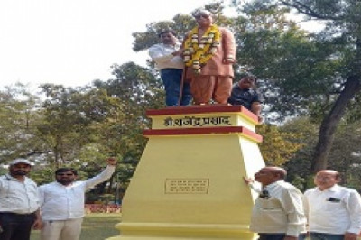 महापौर धीरज बाकलीवाल ने डॉ. राजेन्द्र प्रसाद जी की पुण्यतिथि पर किया नमन: