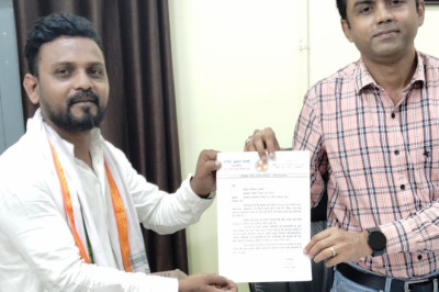 युवा काँग्रेस दुर्ग शहर जिला के द्वारा ईव्हीएम मशीन पर गडबडी हेतू जेमर लगाने दिया गया ज्ञापन