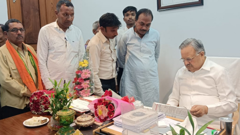 भाट समाज ने किया विधानसभा अध्यक्ष डॉ.रमन सिंह से सौजन्य मुलाकात