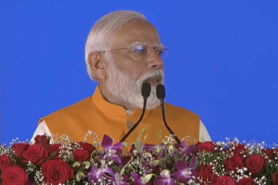 पीएम मोदी ने द्वारका एक्सप्रेस-वे का उद्घाटन किया और बोले कांग्रेस के चश्मे का नंबर ऑल नेगेटिव