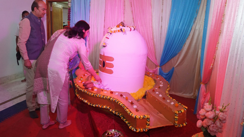 सर्वोच्च सत्ता परमात्मा शिव है जिन्हें ज्योतिर्लिंग के रूप में भारत ही नहीं संपूर्ण विश्व के सभी धर्मो में लोग उन्हें याद करते....