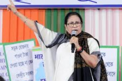 CAA लागू होने पर ममता बनर्जी ने केंद्र पर साधा निशाना…‘आप सुन लें… मैं बंगाल से किसी को भी जाने नहीं दूंगी’