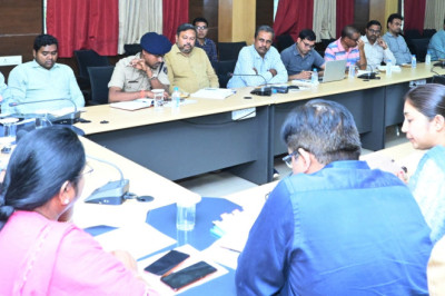 निर्वाचन के कार्यों को आपसी समन्वय से समय-सीमा में संपादित करें नोडल अधिकारी :- कलेक्टर अग्रवाल