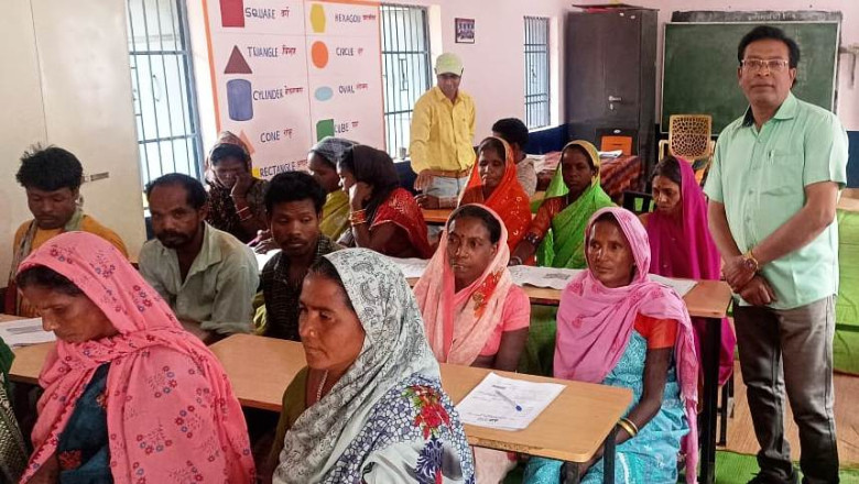 उल्लास नवभारत साक्षरता के अंतर्गत पढ़ाई छोड़ चुके जिले के 2182 लोगों ने दी परीक्षा