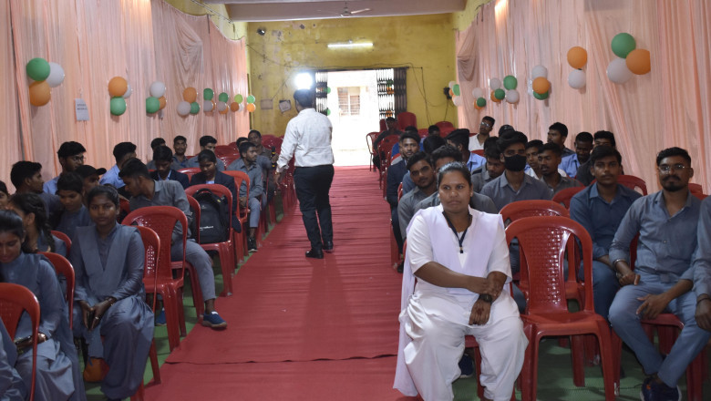 ''आस पडोस युवासंसद'' के थीम पर आईटीआई में मनाया गया मतदाता जागरूकता कार्यक्रम