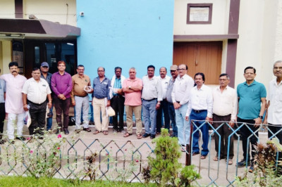हमेशा रेखांकित होता रहेगा रिटायर कर्मियों का योगदान:मिश्र  बीएसपी सोसाइटी सेक्टर-6 ने दी रिटायर कर्मियों को विदाई