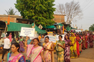 जिला प्रशासन, जनपद मोहला, पुलिस प्रशासन के माध्यम से गोटाटोला हाट बाजार में मतदाता जागरूकता अभियान चलाया गया